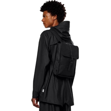 Rains Backpack Micro Black תיק גב קטן נגד גשם.