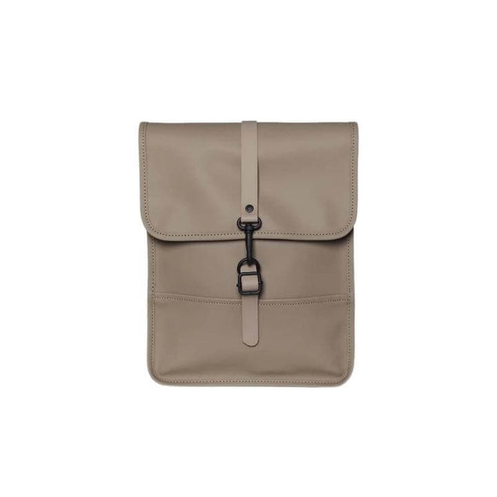 Rains Backpack Micro Black תיק גב קטן נגד גשם.